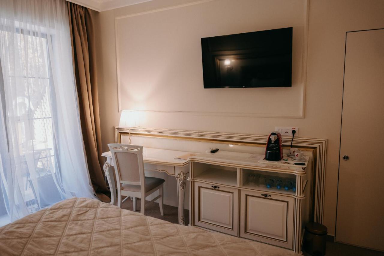 Hotel Zastava Uman Dmytrushky Exterior foto